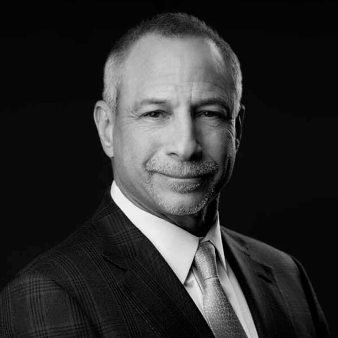 Brad Barros Headshot